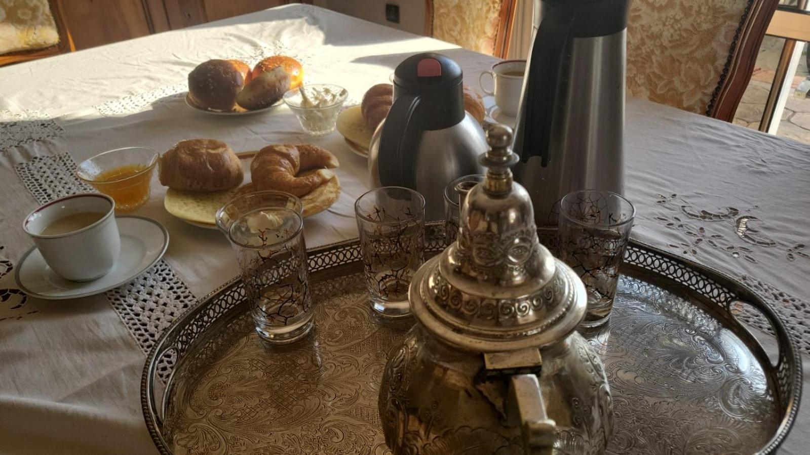 Hostel The Atlas Lion Tangier Bagian luar foto